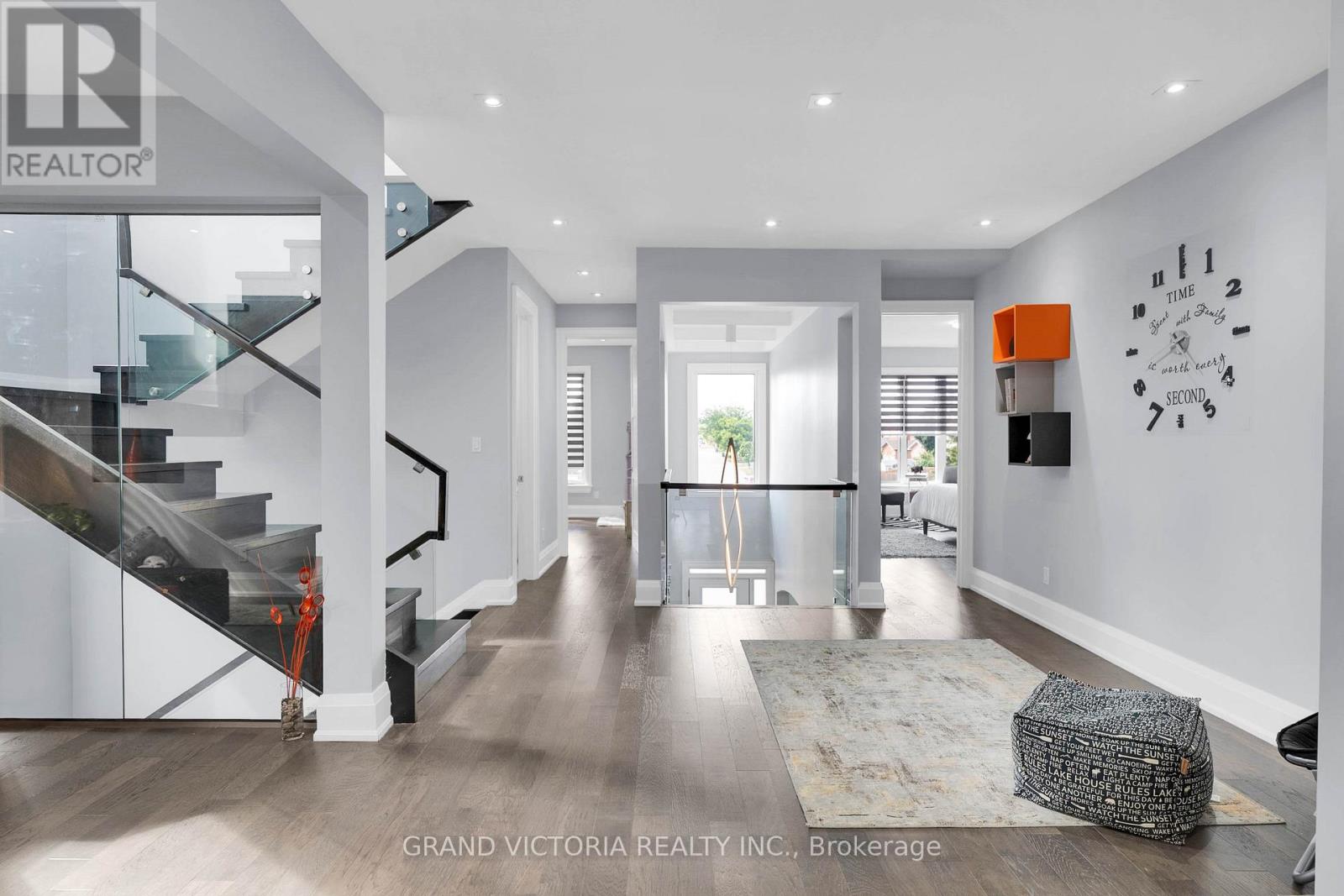 Photo 16 of 898 White Clover Way, Mississauga ON