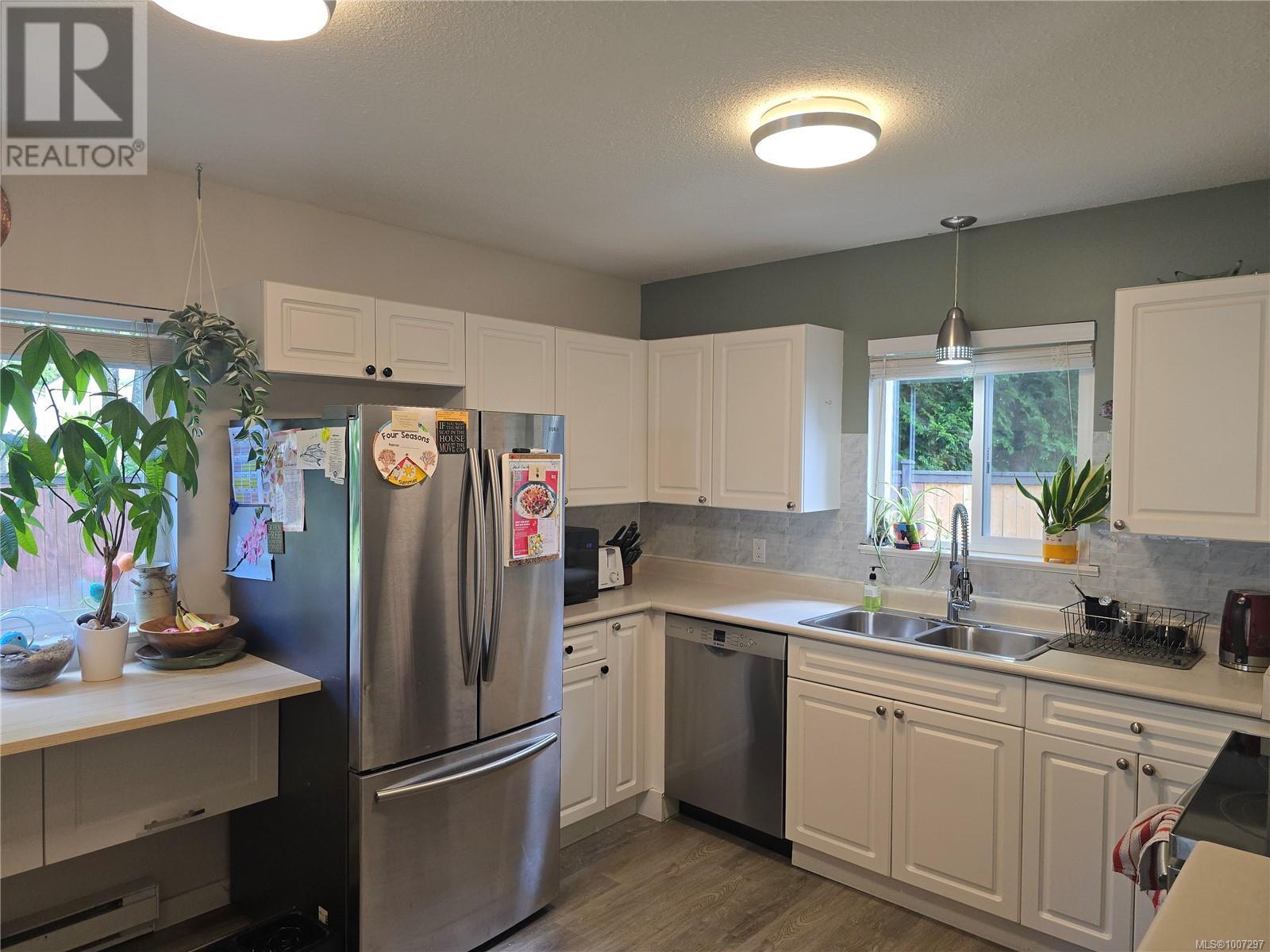 Photo 14 of A 9477 Scott St, Port Hardy BC