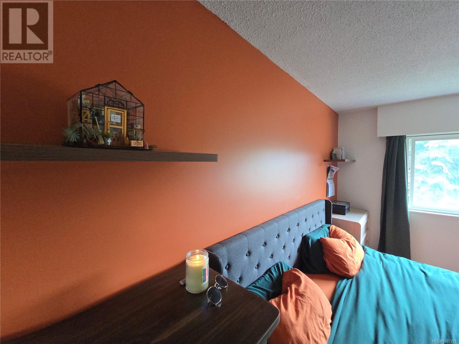 Photo 48 of A 9477 Scott St, Port Hardy BC