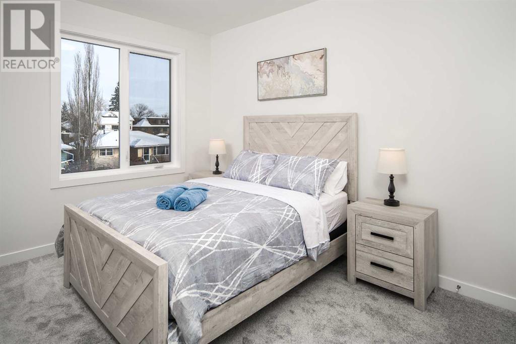 Single Family House for Sale in  Cochrane Road NW Banff Trail Calgary 