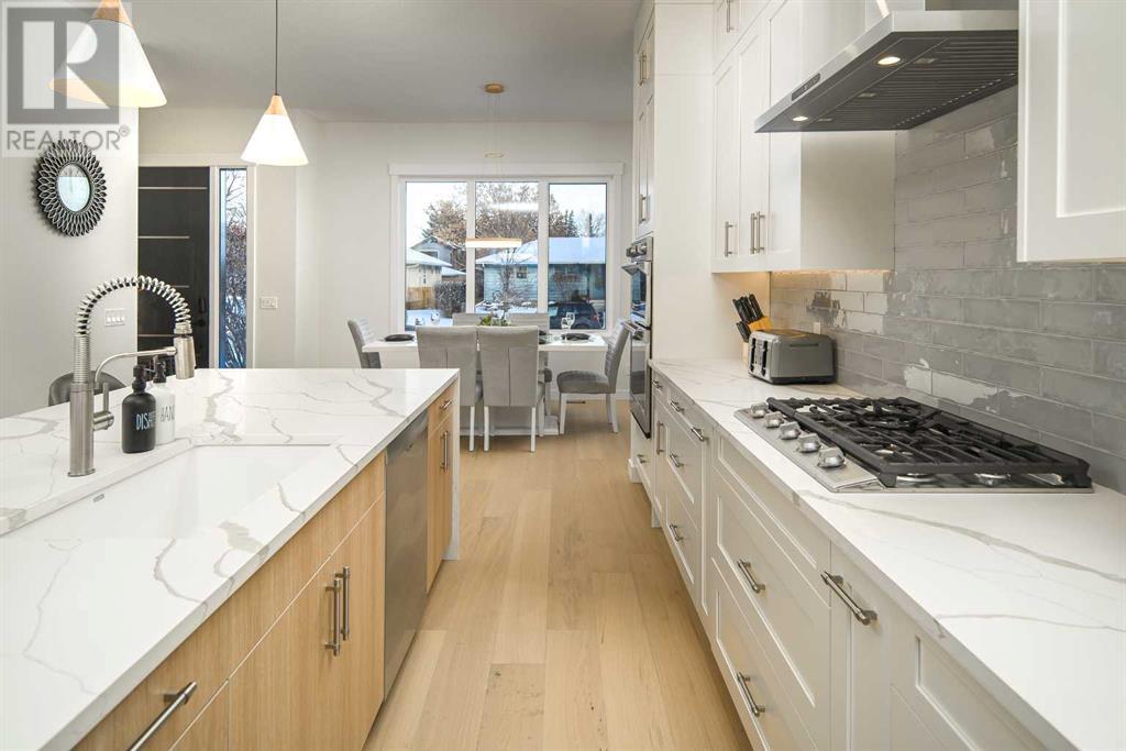Single Family House for Sale in  Cochrane Road NW Banff Trail Calgary 
