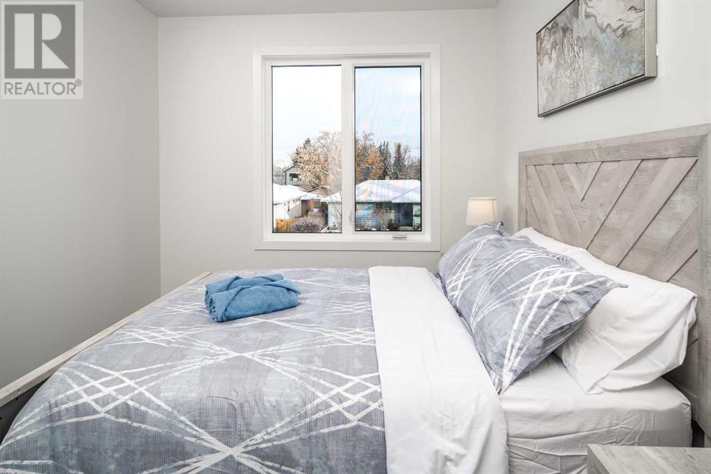 Single Family House for Sale in  Cochrane Road NW Banff Trail Calgary 