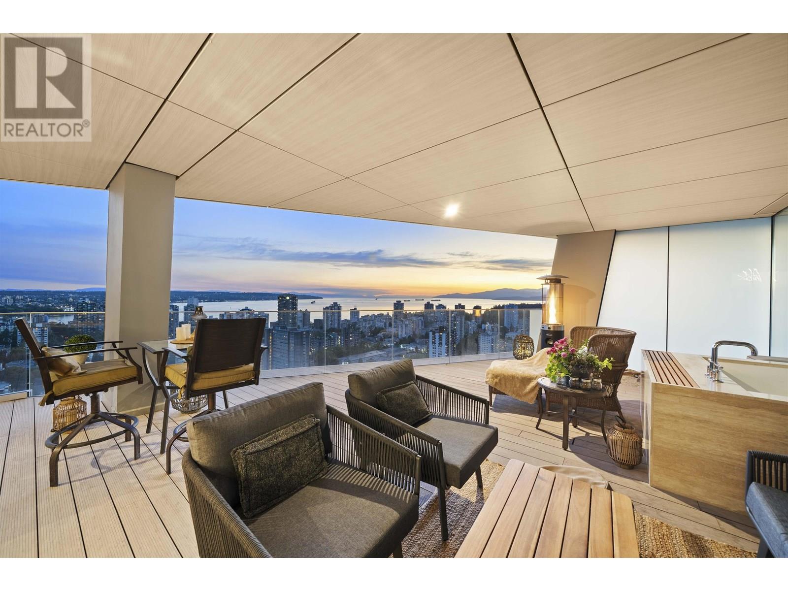 3004 1568 ALBERNI STREET, Vancouver