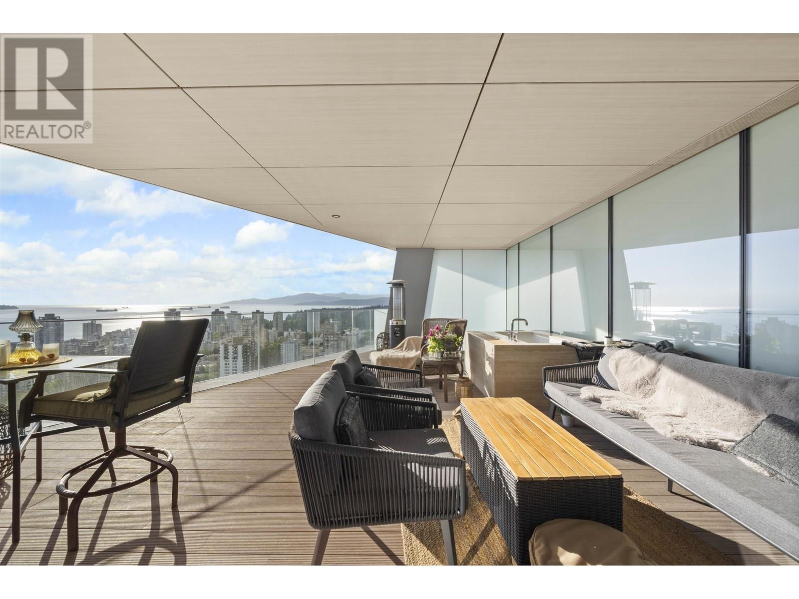 3004 1568 ALBERNI STREET, Vancouver