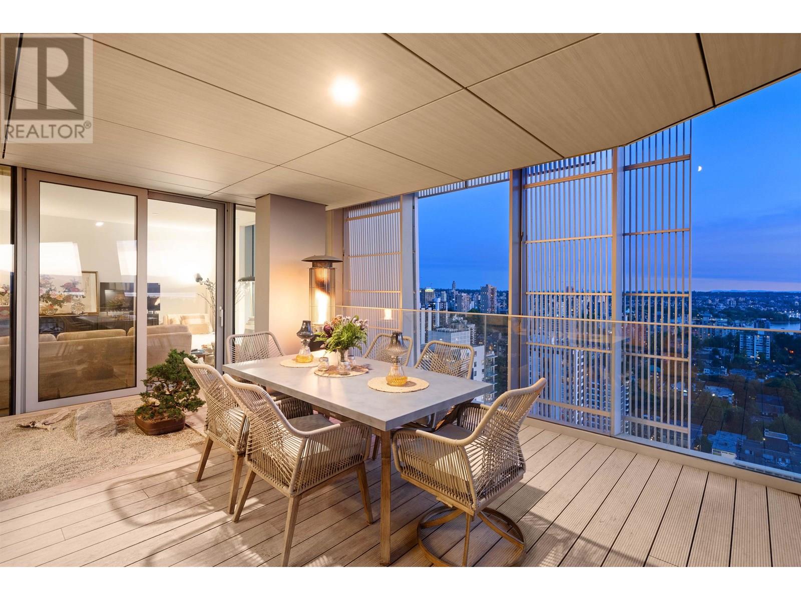 3004 1568 ALBERNI STREET, Vancouver