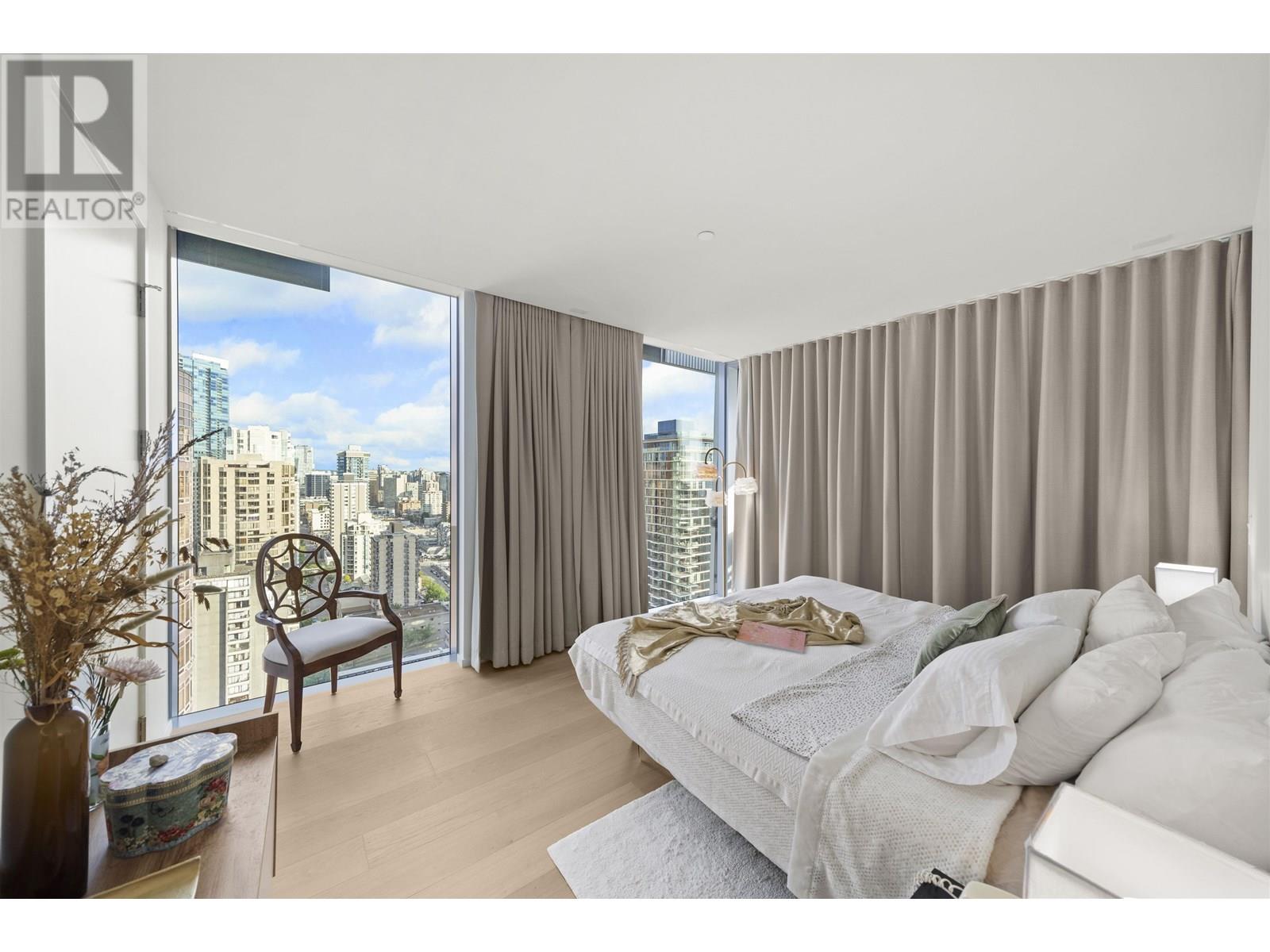 3004 1568 ALBERNI STREET, Vancouver