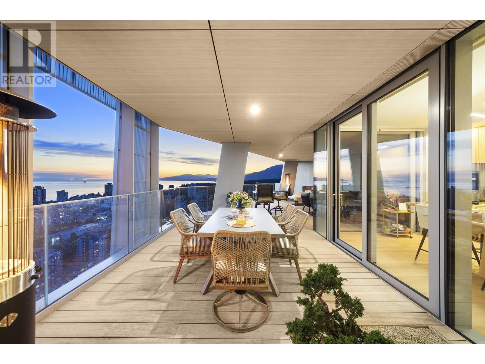 3004 1568 ALBERNI STREET, Vancouver