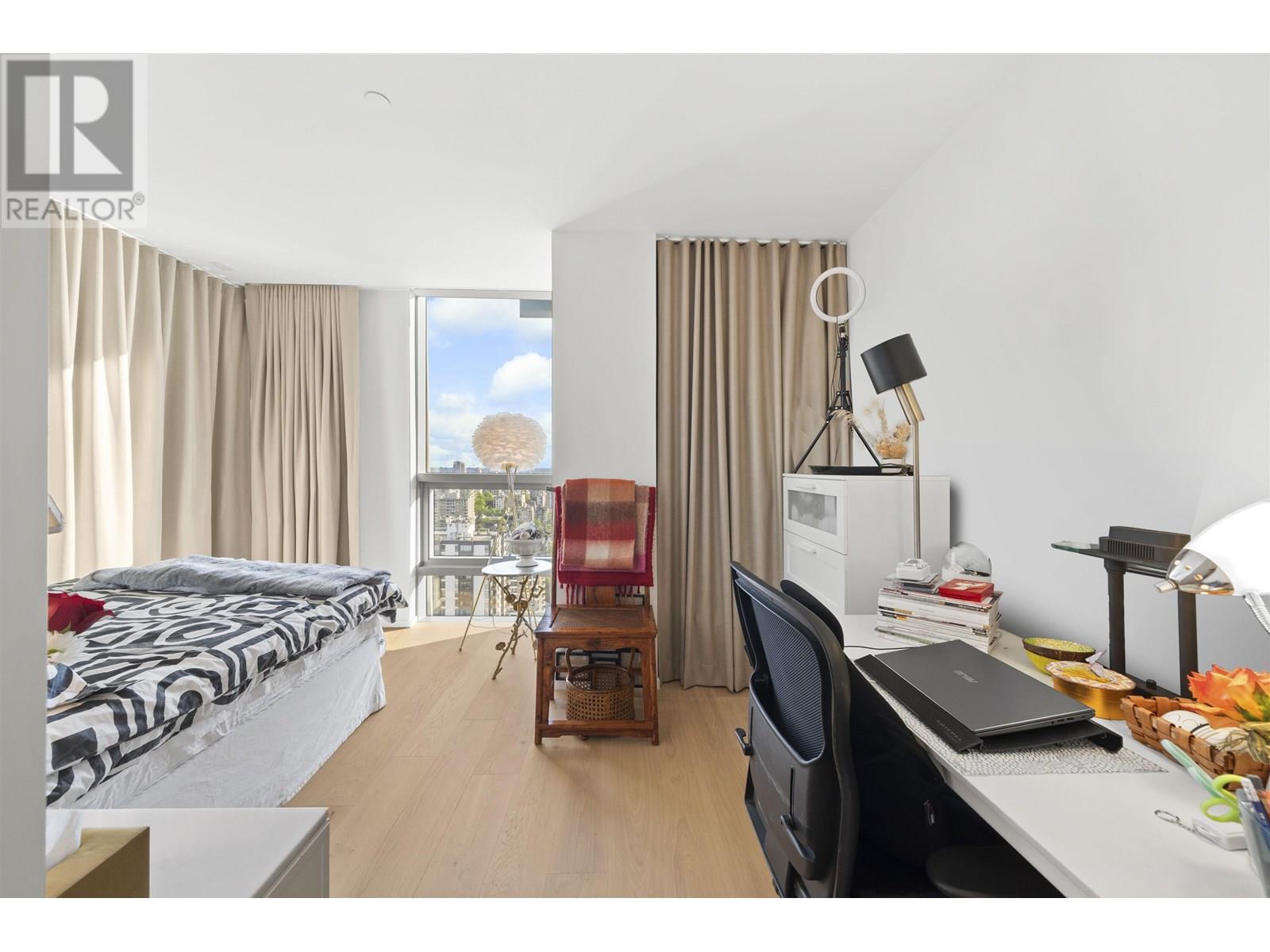 3004 1568 ALBERNI STREET, Vancouver