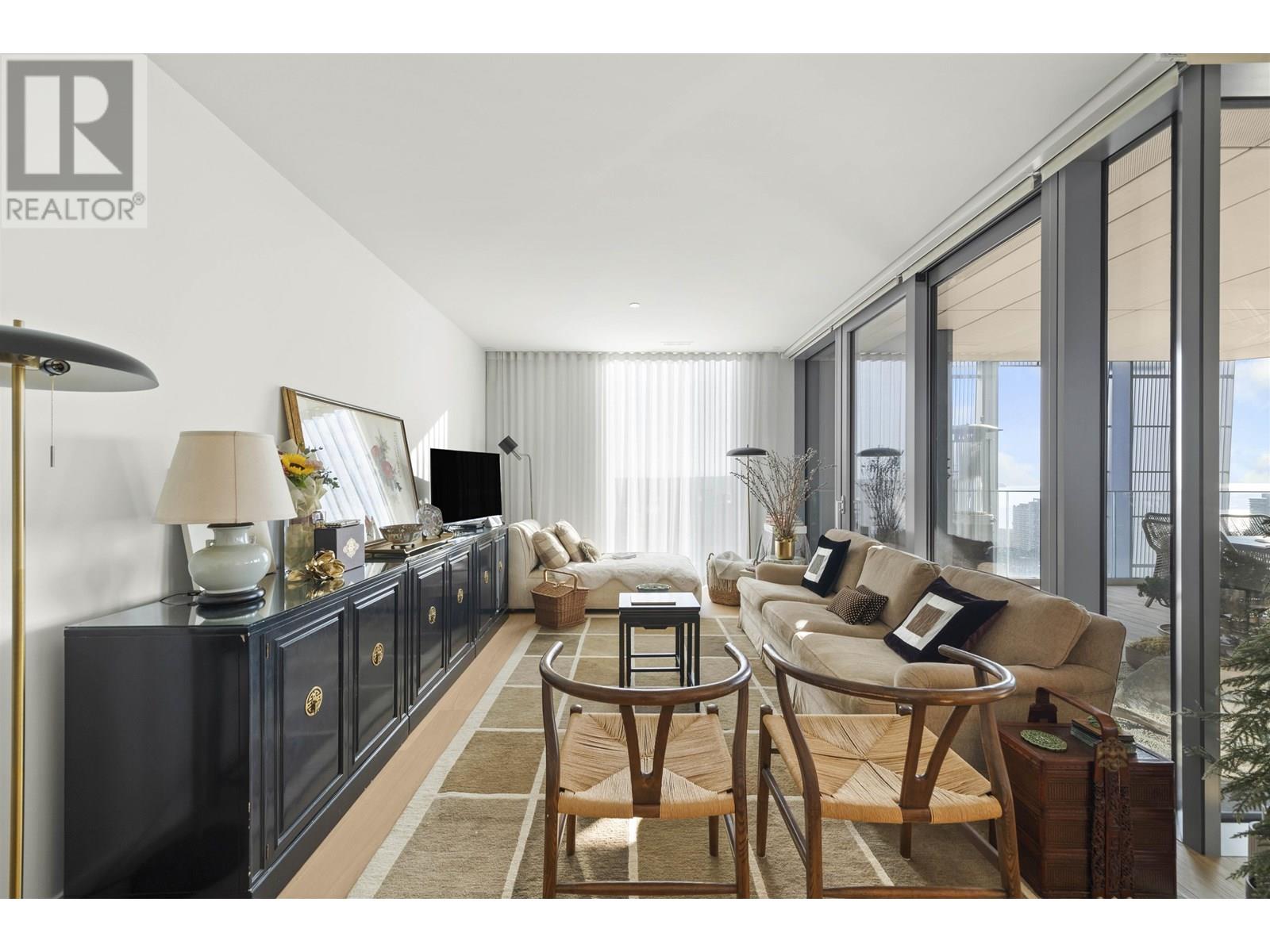 3004 1568 ALBERNI STREET, Vancouver