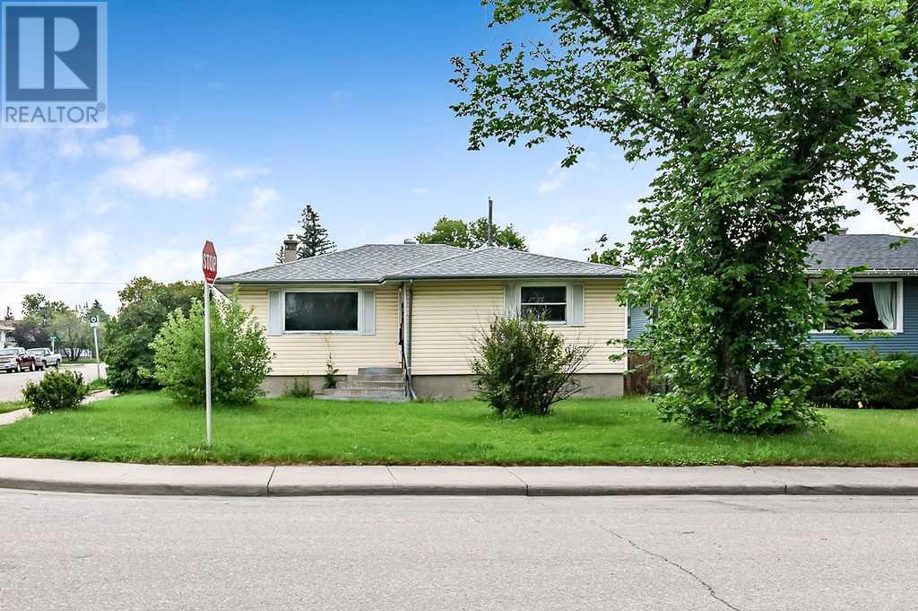 7604 21A Street SE, Calgary, Alberta