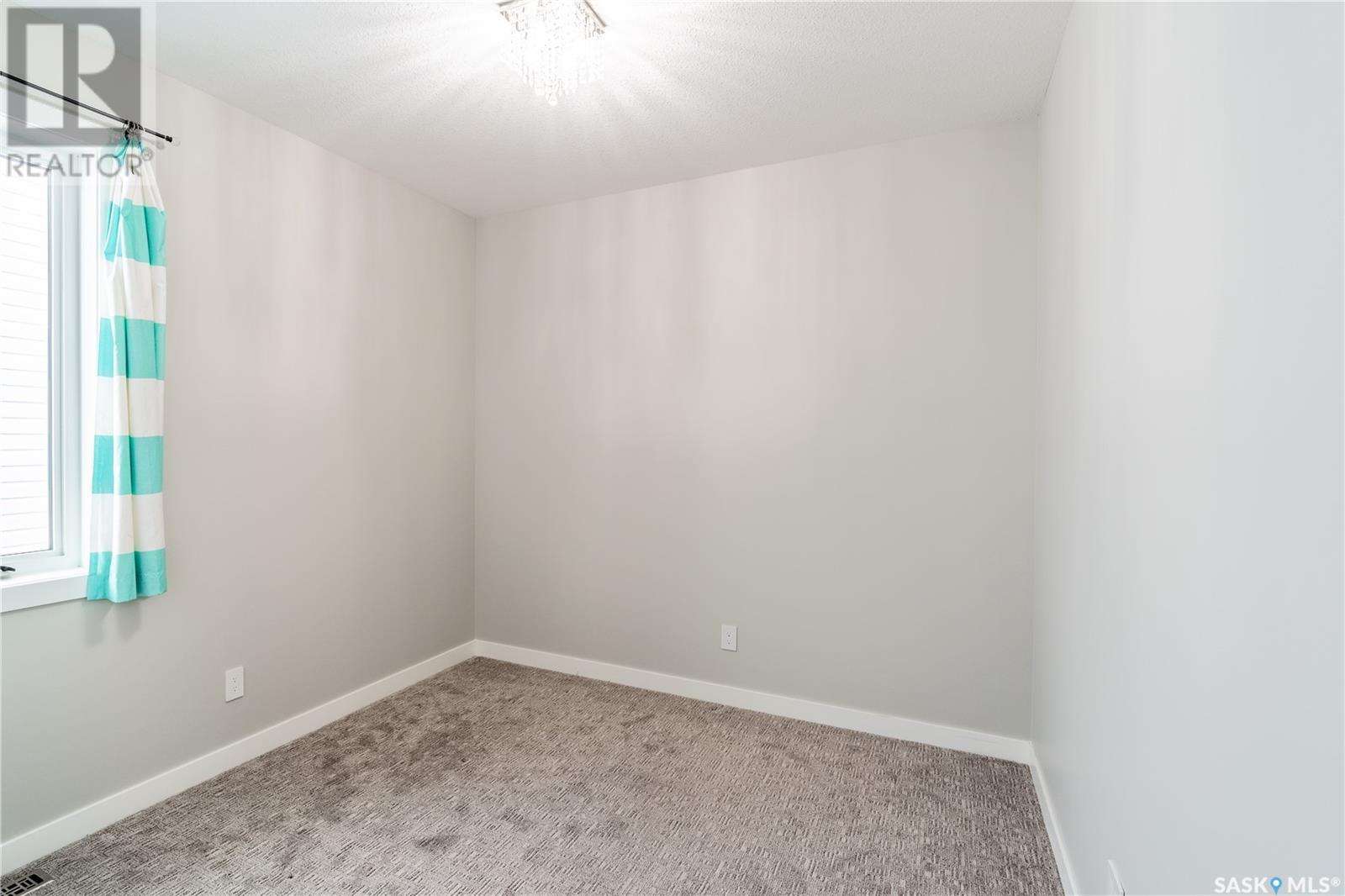 Photo 18 of 4829 E Keller Avenue, Regina SK