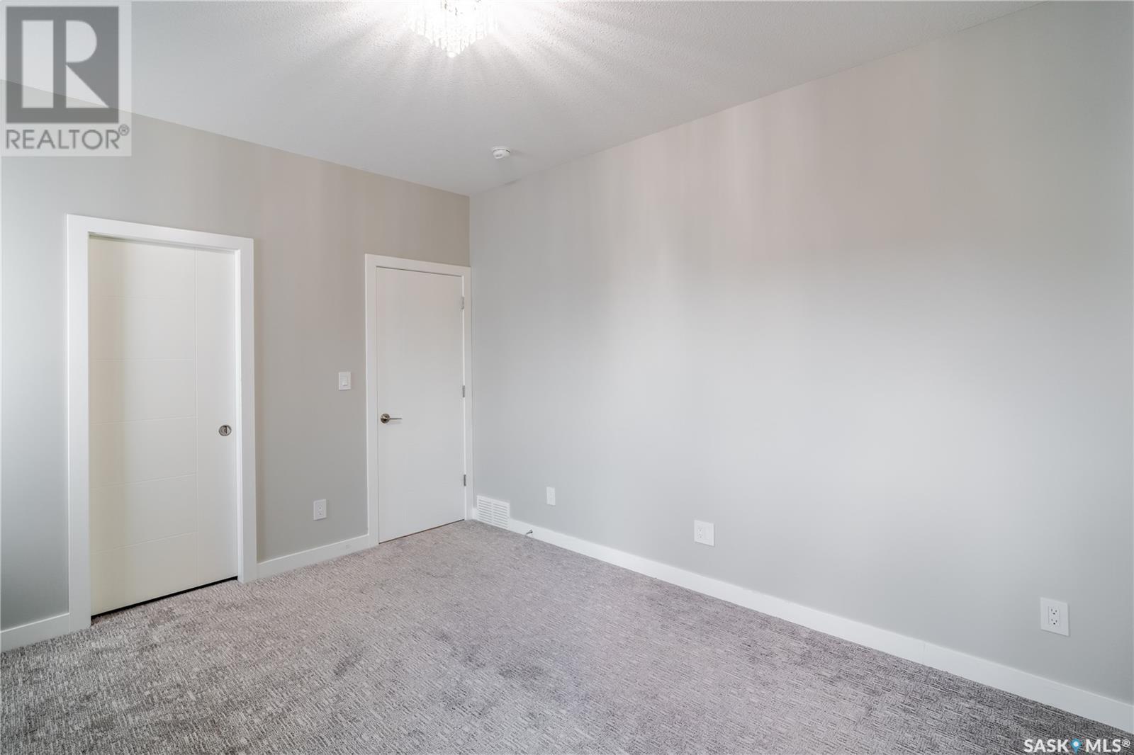 Photo 21 of 4829 E Keller Avenue, Regina SK
