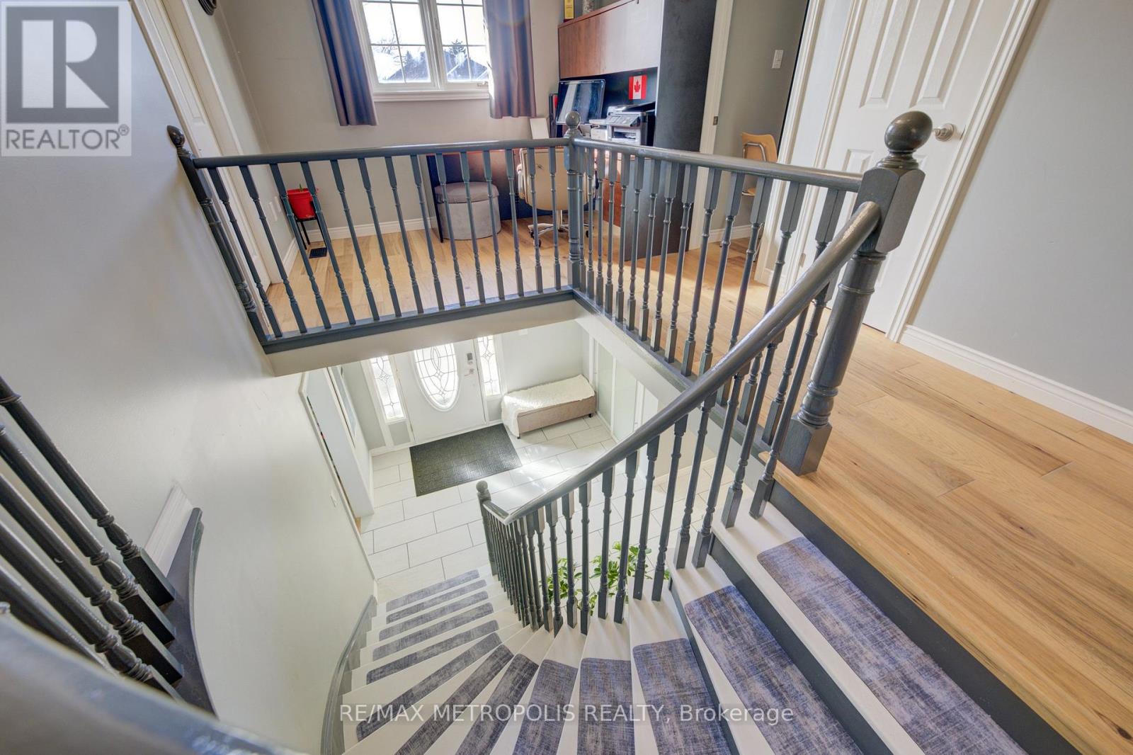 Photo 40 of 145 Cowan Boulevard, Cambridge ON