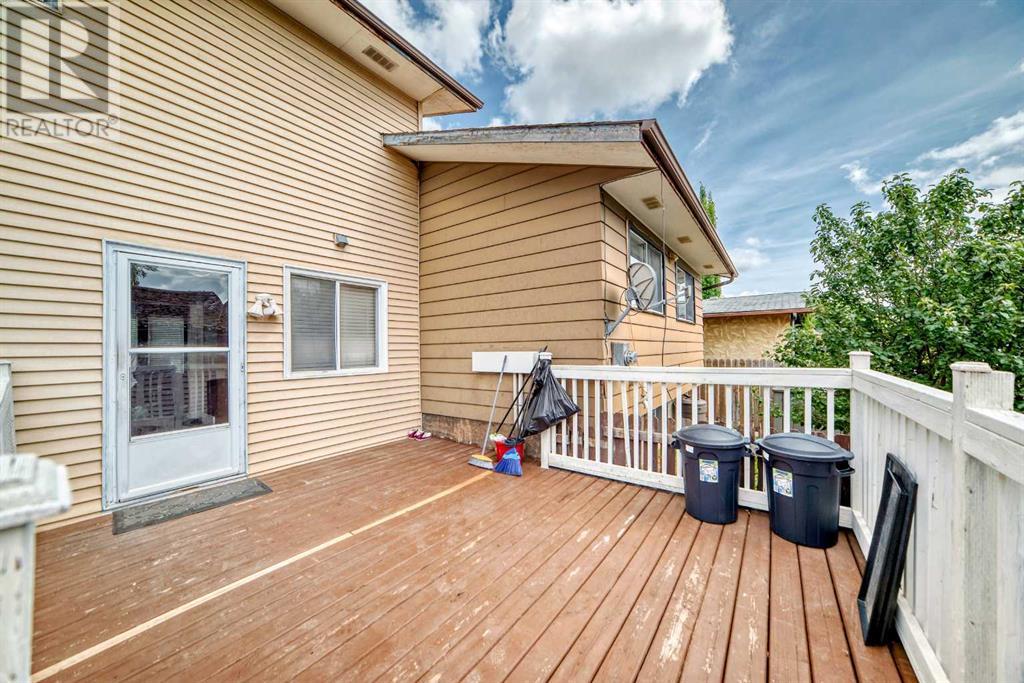 Single Family House for Sale in  Templehill Road NE Temple Calgary 