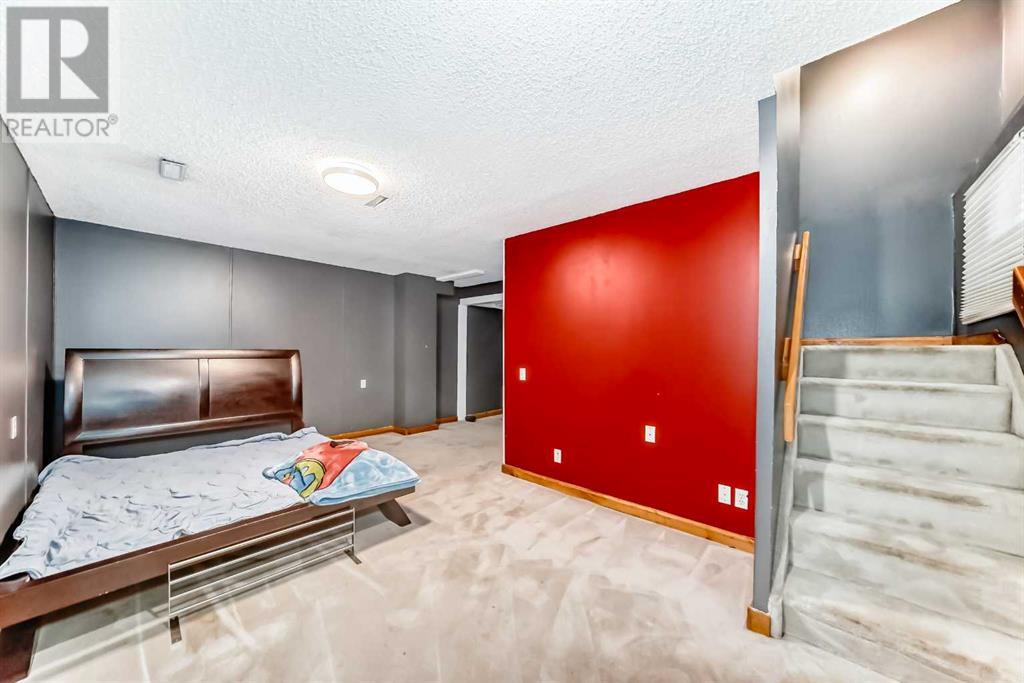 Single Family House for Sale in  Templehill Road NE Temple Calgary 
