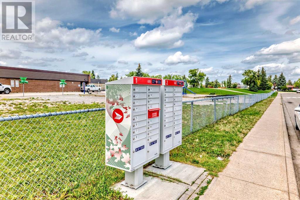 Single Family House for Sale in  Templehill Road NE Temple Calgary 