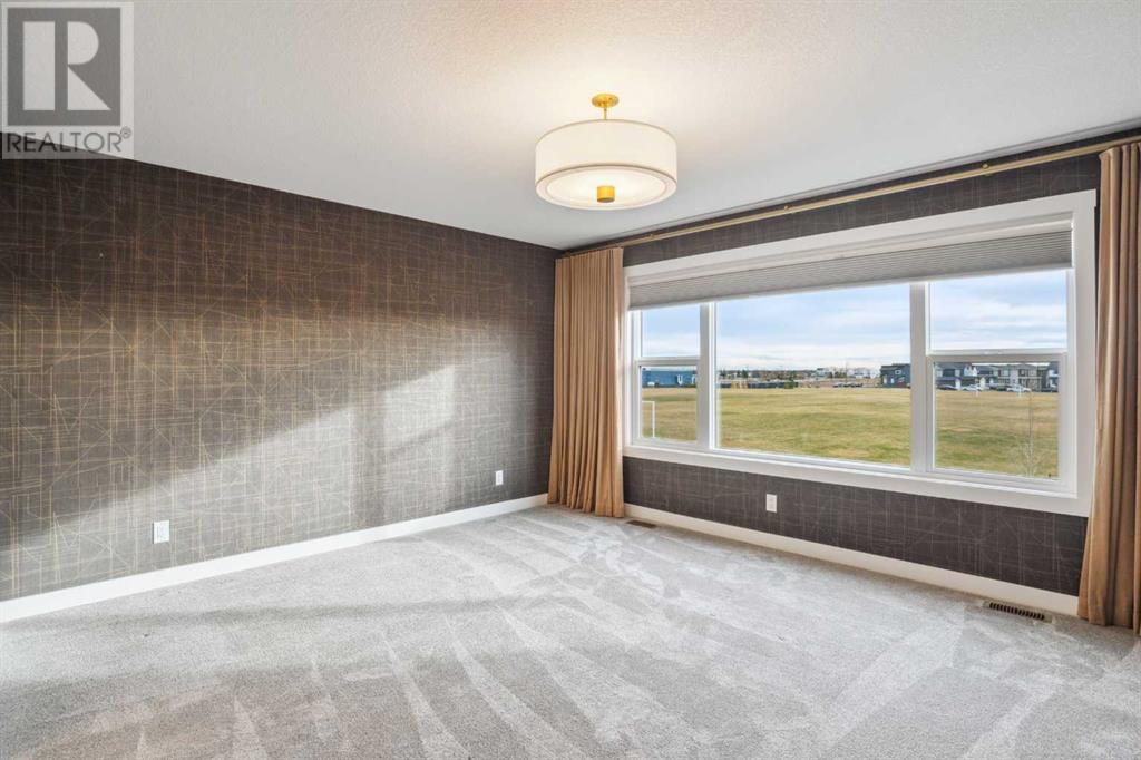 Photo 24 of 155 Chinook Winds Manor Sw, Airdrie AB