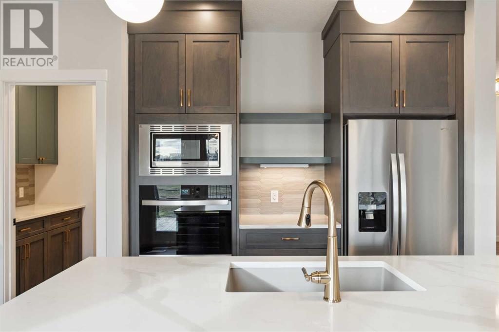 Photo 11 of 155 Chinook Winds Manor Sw, Airdrie AB