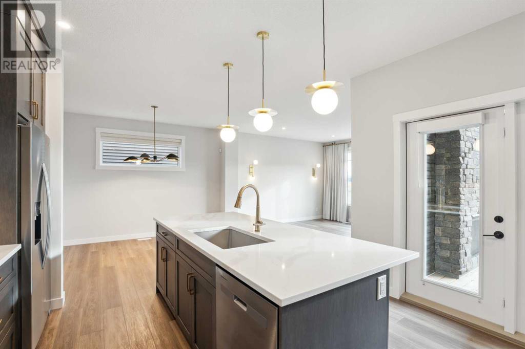 Photo 7 of 155 Chinook Winds Manor Sw, Airdrie AB
