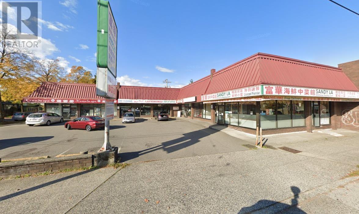 Photo 4 of B 5261 Victoria Drive, Vancouver BC