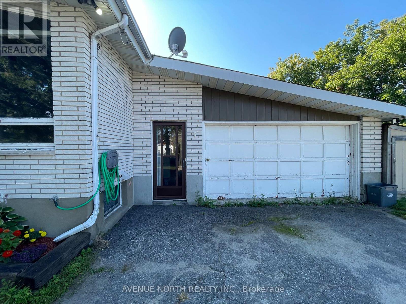 Access to basement apartment