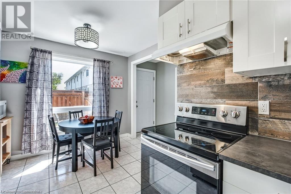 Photo 12 of 2700 Barton Street E Unit 2, Hamilton ON