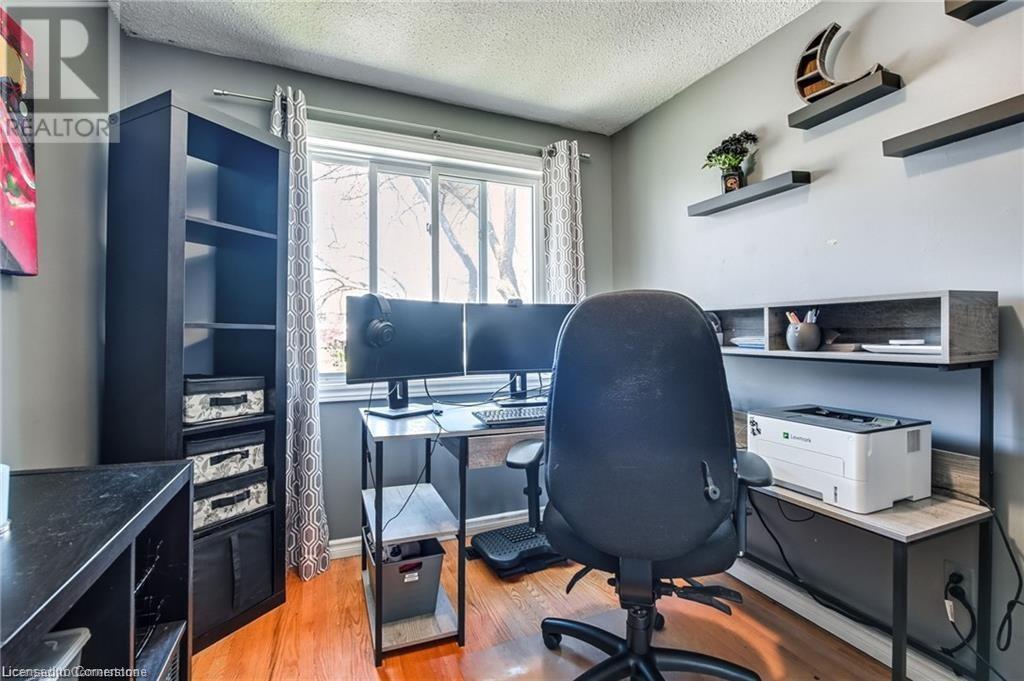 Photo 23 of 2700 Barton Street E Unit 2, Hamilton ON