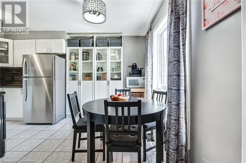 Photo 7 of 2700 Barton Street E Unit 2, Hamilton ON