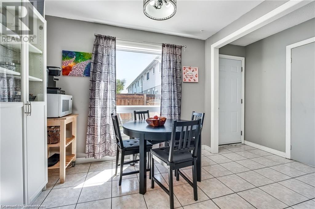 Photo 8 of 2700 Barton Street E Unit 2, Hamilton ON