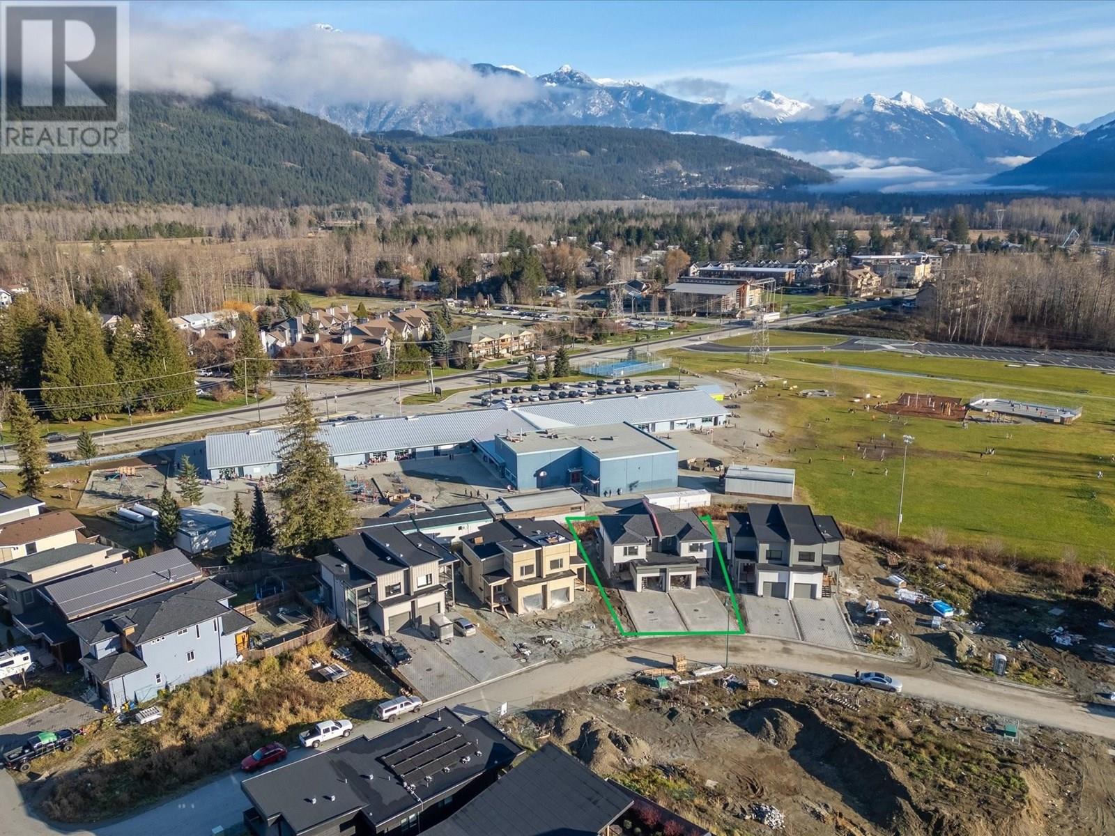 1005 PHARE CRESCENT, Pemberton