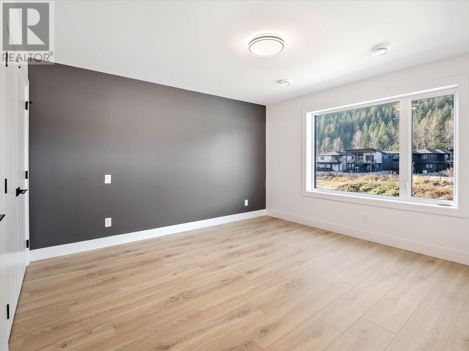 1005 PHARE CRESCENT, Pemberton