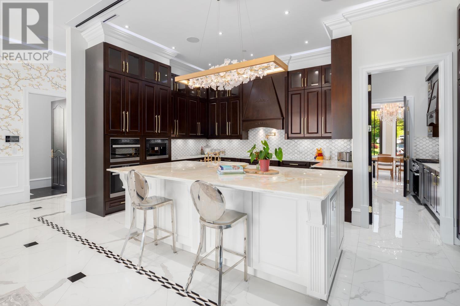 Photo 6 of 8483 Wiltshire Street, Vancouver BC