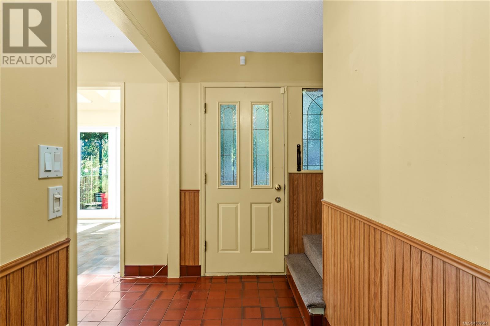 Photo 14 of 255 Sunningdale Rd E, Qualicum Beach BC