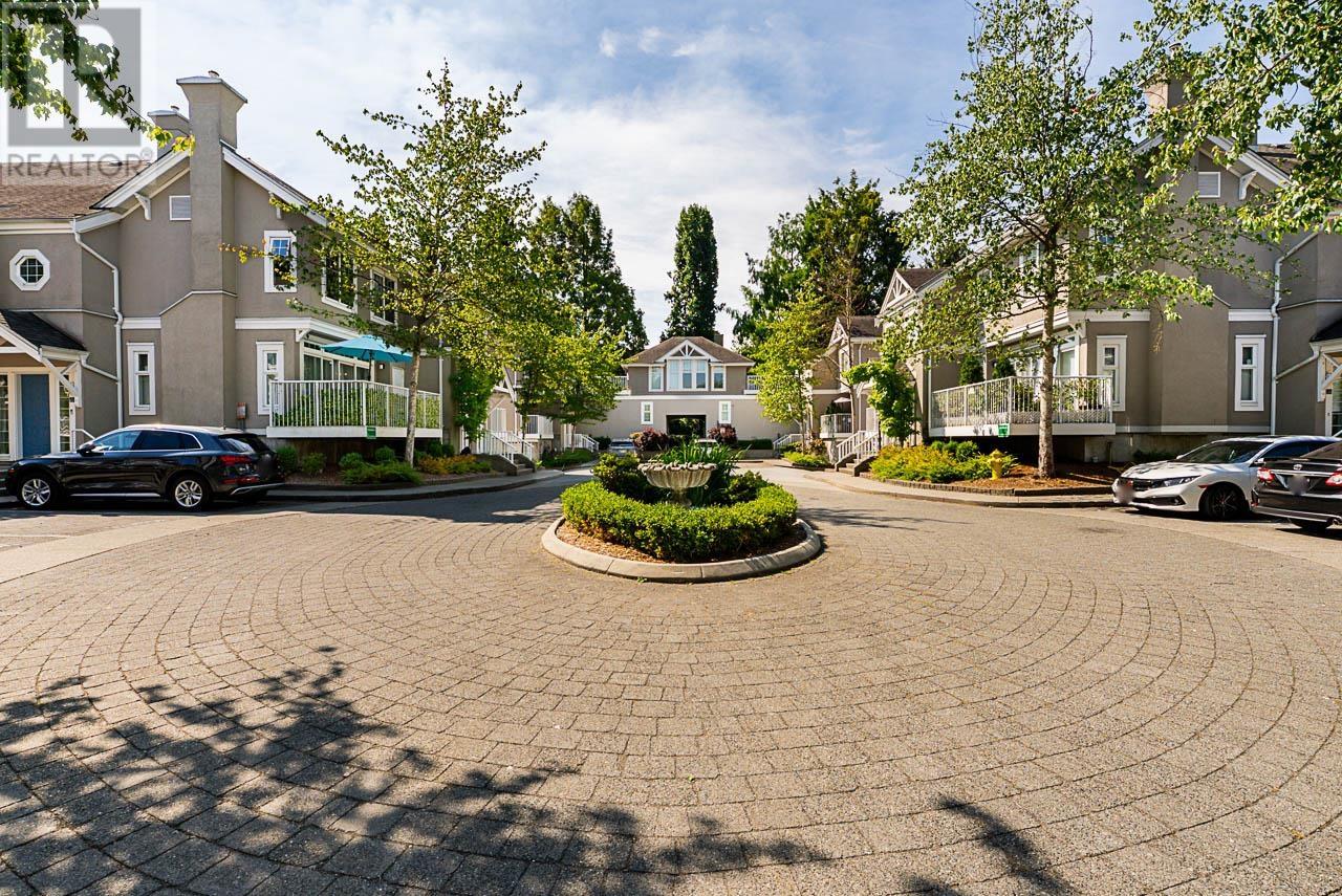 Photo 29 of 55 2422 Hawthorne Avenue, Port Coquitlam BC