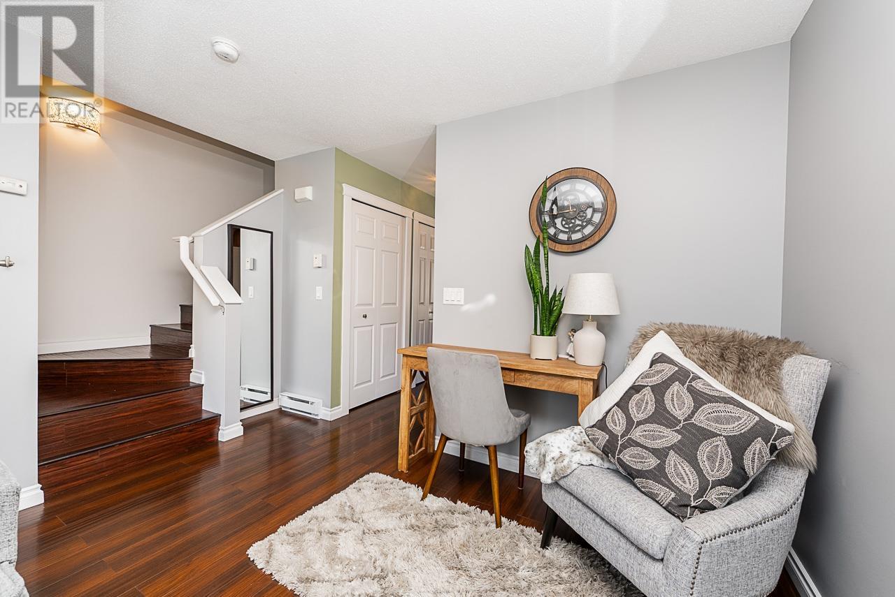Photo 35 of 55 2422 Hawthorne Avenue, Port Coquitlam BC