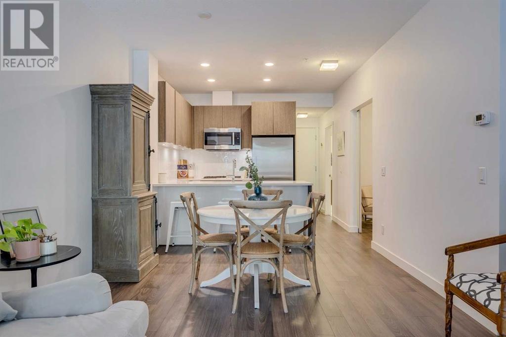 114, 823 5 Avenue NW, Calgary, Alberta