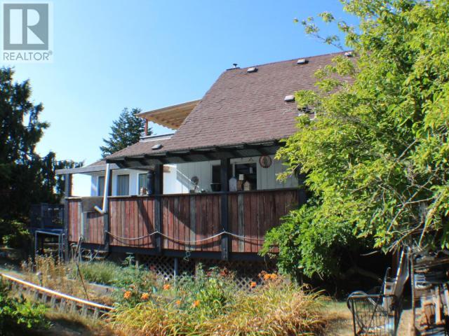 7164 BARNET STREET, Powell River