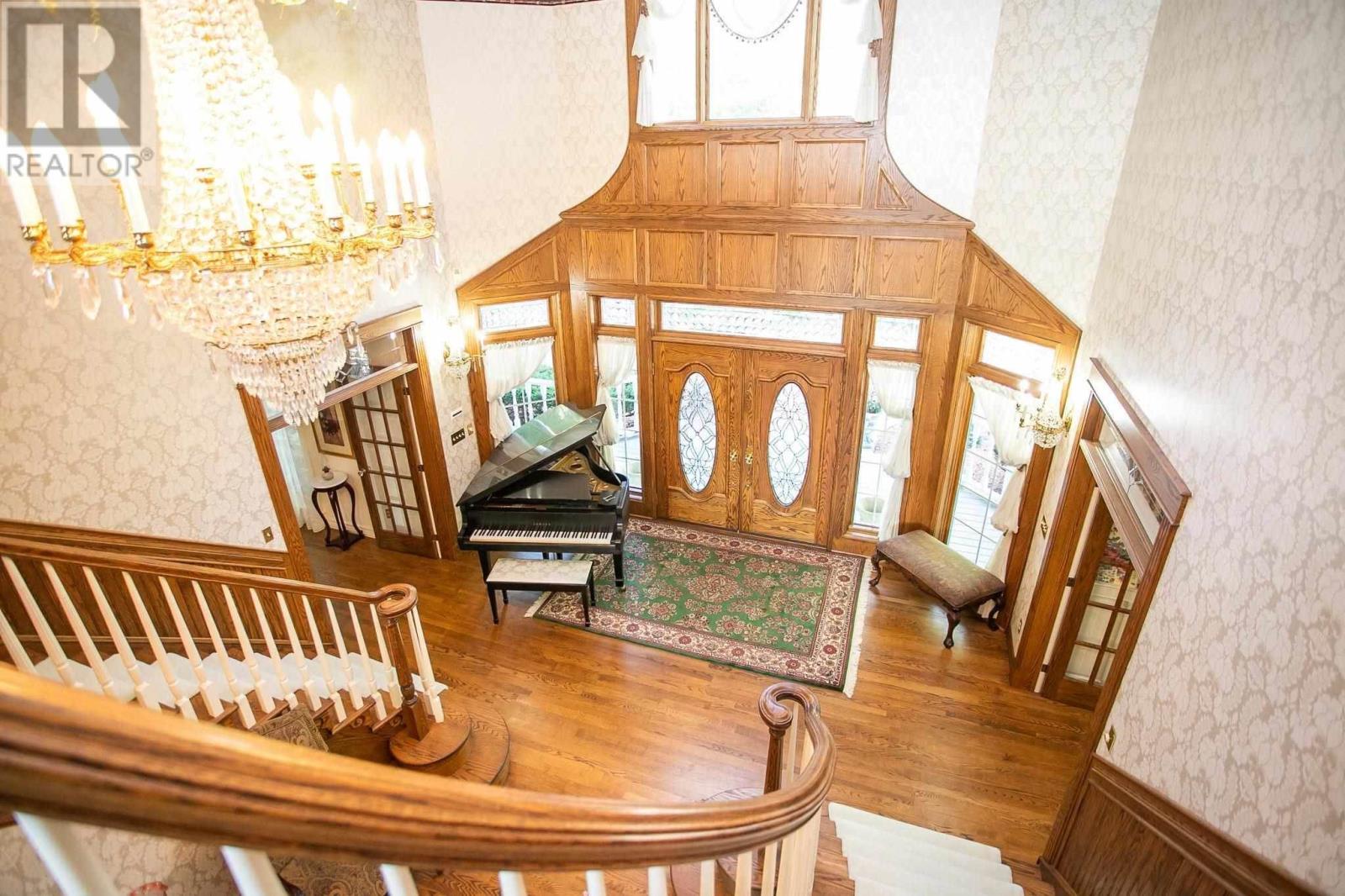 Photo 12 of 1707 Queen St E, Sault Ste Marie ON