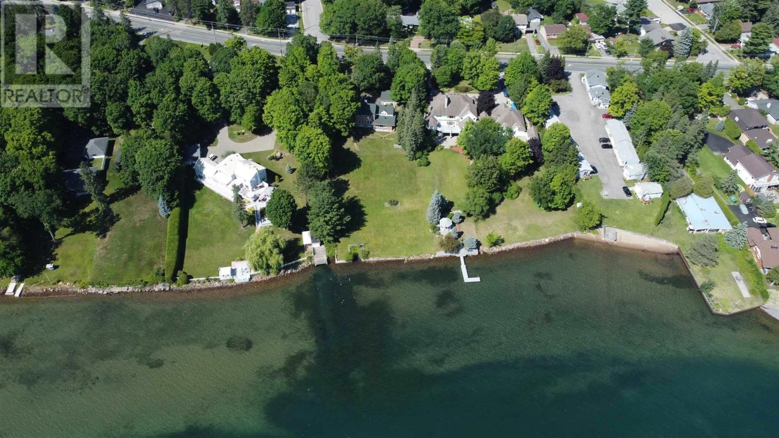 Photo 7 of 1707 Queen St E, Sault Ste Marie ON