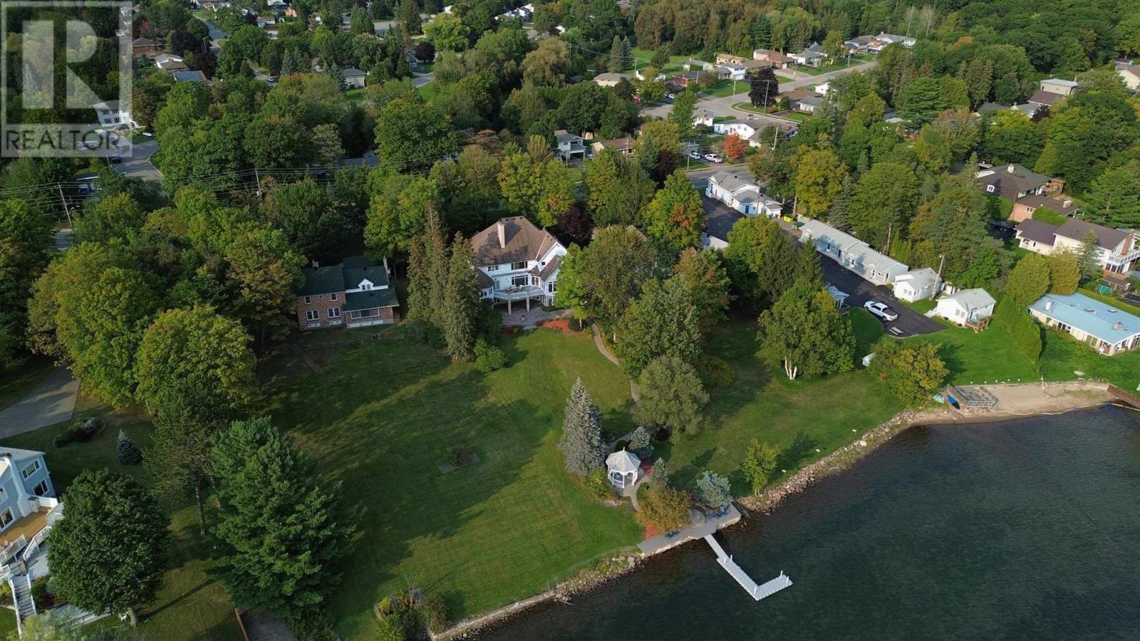 Photo 49 of 1707 Queen St E, Sault Ste Marie ON
