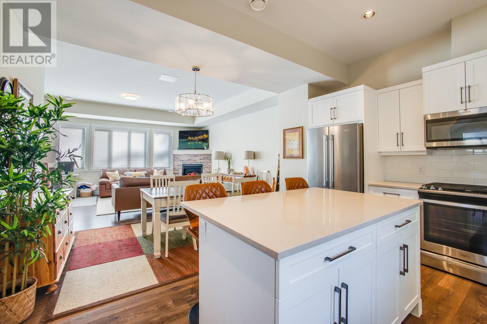 2893 Robinson Road Unit# 11, Lake Country