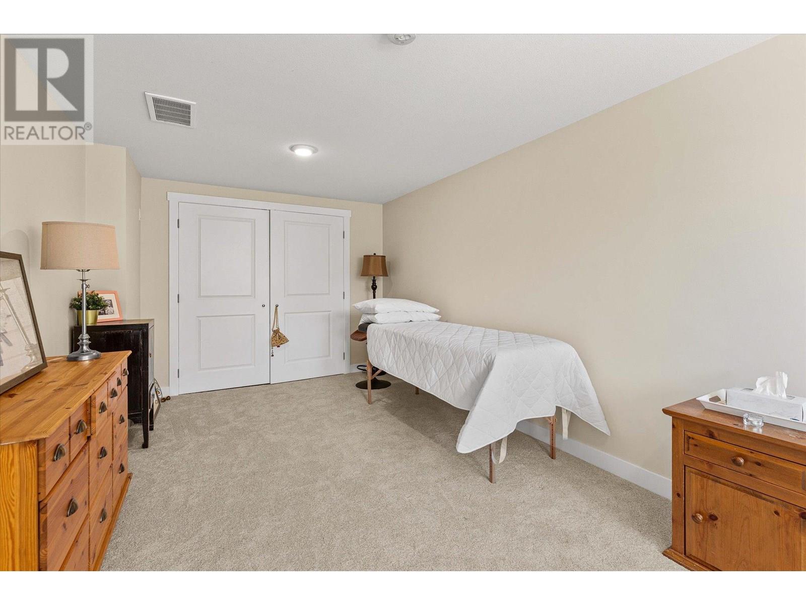2893 Robinson Road Unit# 11, Lake Country