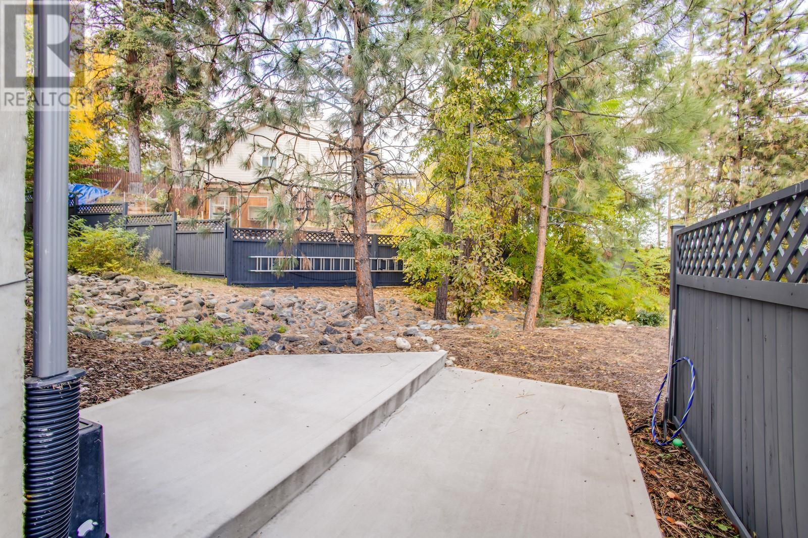 2893 Robinson Road Unit# 11, Lake Country
