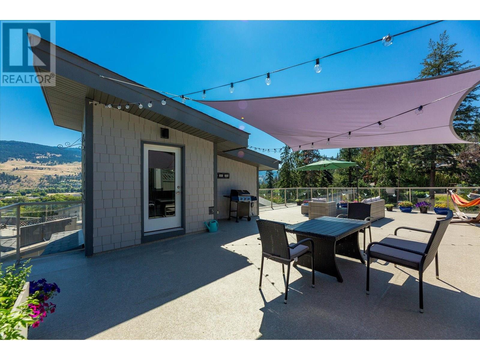 2893 Robinson Road Unit# 11, Lake Country