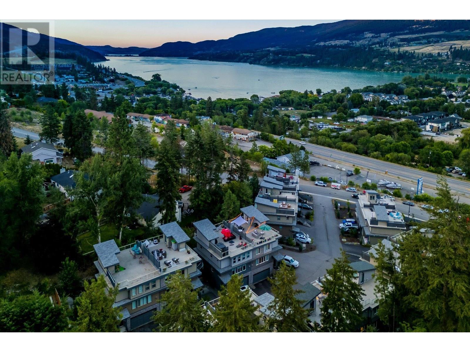 2893 Robinson Road Unit# 11, Lake Country