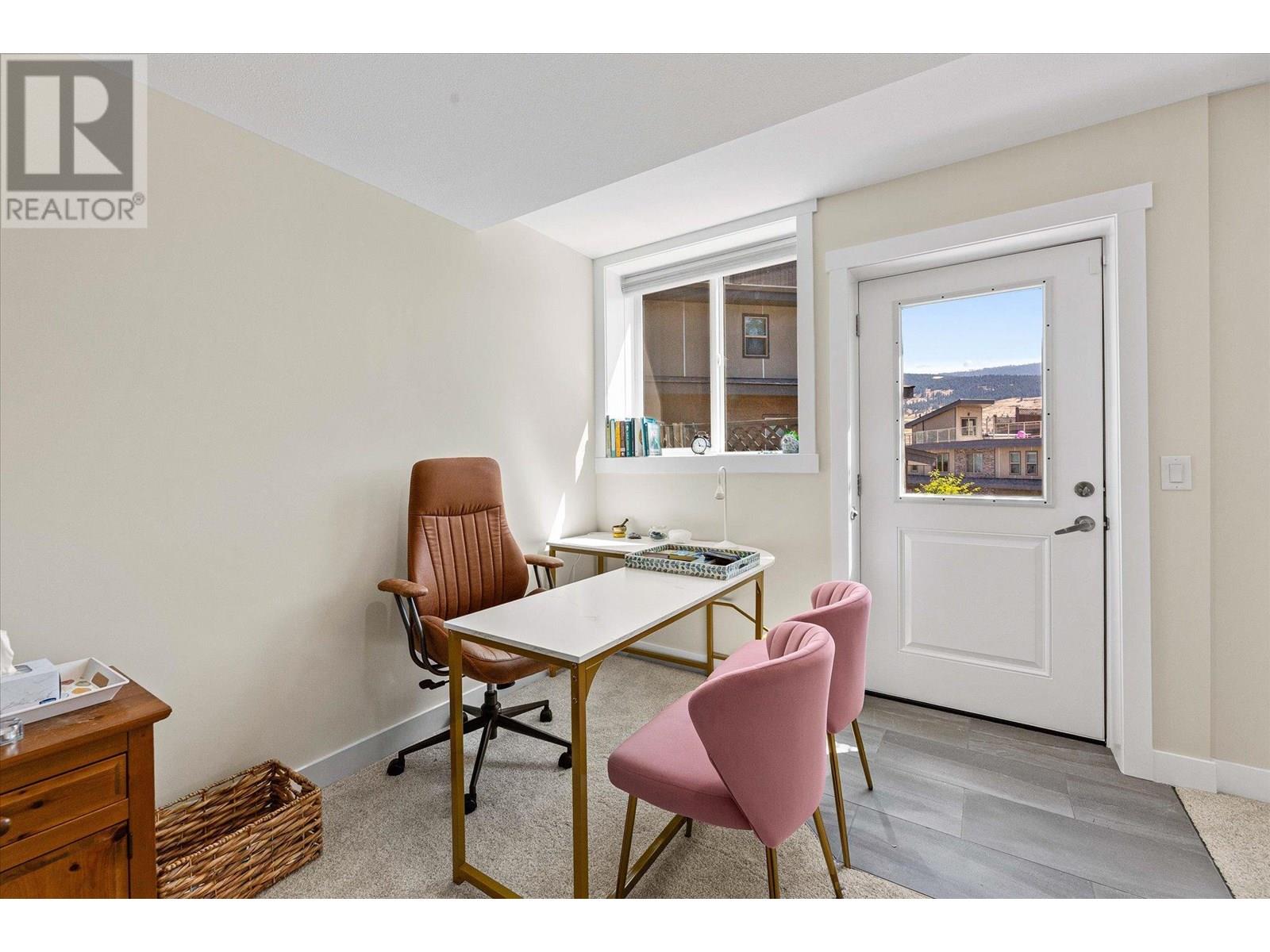 2893 Robinson Road Unit# 11, Lake Country