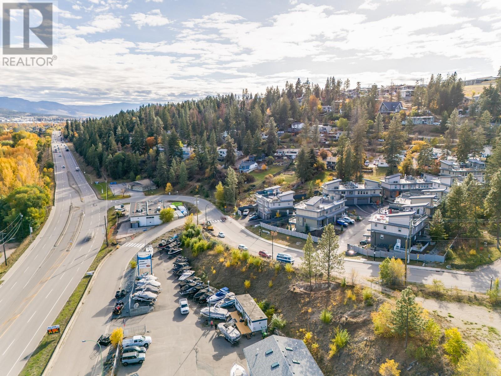 2893 Robinson Road Unit# 11, Lake Country