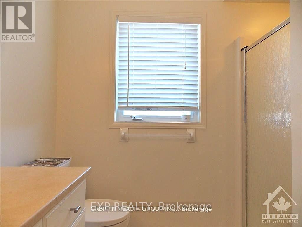 Photo 14 of 169 Sorento Street, Ottawa ON