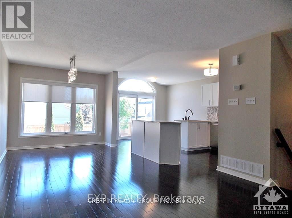 Photo 7 of 169 Sorento Street, Ottawa ON
