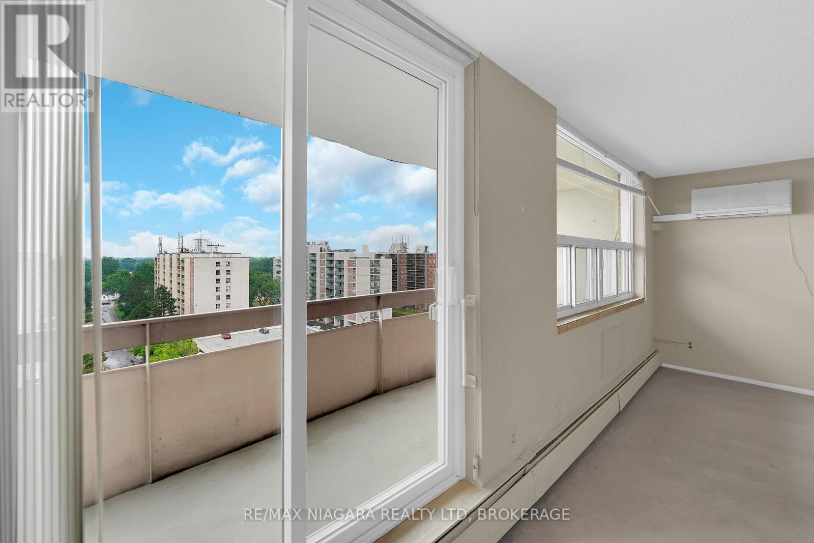 Photo 12 of 1003 365 Geneva Street, St Catharines ON